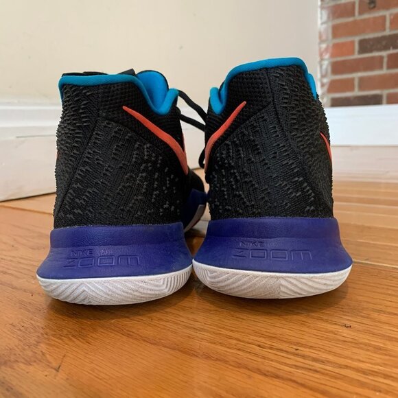 Nike Mens Black Blue Red Kyrie 3 Kyrache - Picture 8 of 11